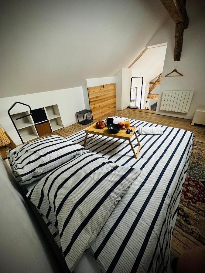 La Vie En Grange, La Loire Et Les Chateaux Dhuizon Extérieur photo