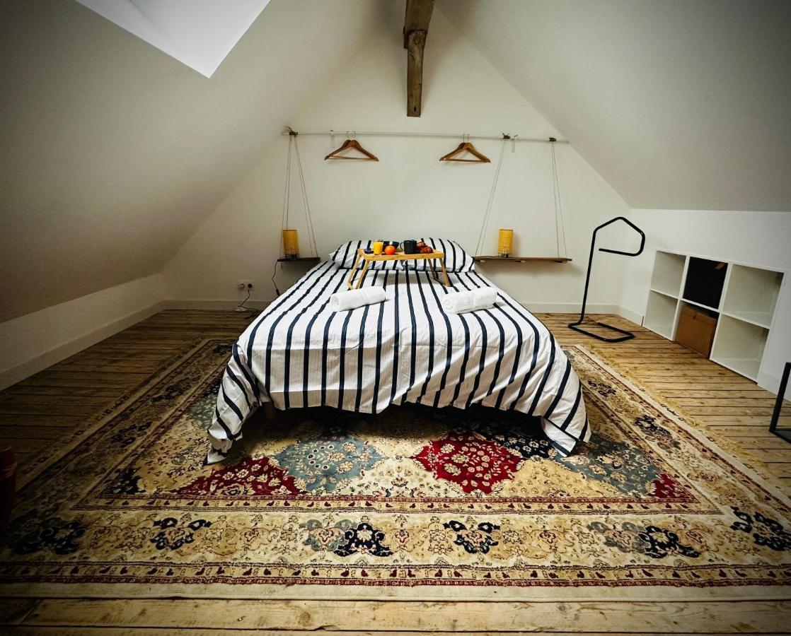 La Vie En Grange, La Loire Et Les Chateaux Dhuizon Extérieur photo